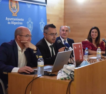 ALGECIRAS AL MINUTO – El alcalde preside la presentación del primer libro del magistrado Miguel del Castillo del Olmo